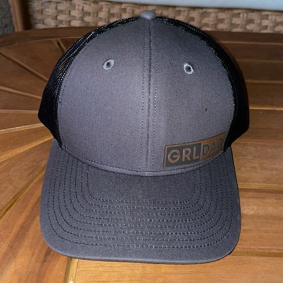 Girl Dad Trucker Hat Grey Black - Picture 3 of 3